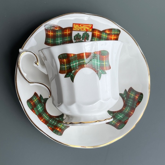 Prince Edward Island tartan tea cup & saucer, English bone china, by Elizabethan - Picture 5 of 14